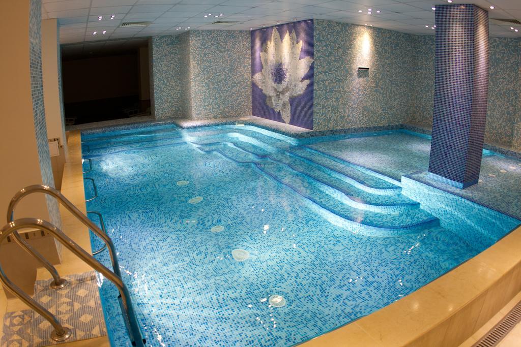 Balneo Comlex Medica Narechen Hotel Narechenski Bani Bagian luar foto